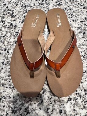 Bethany Women's Brown Leather Flip Flop Sandals